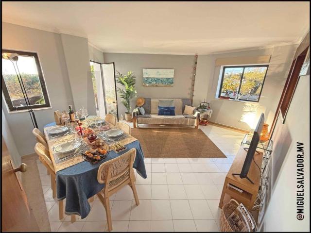 Exclusivo Apartamento T2 com Piscina | Vilamoura Marina 69m² Quarteira