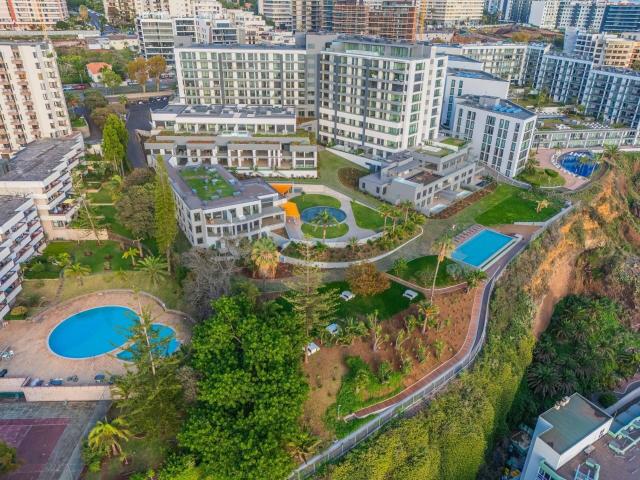 Exclusivo Apartamento T2 no Madeira Acqua Residences com Vis. 83m² São Martinho