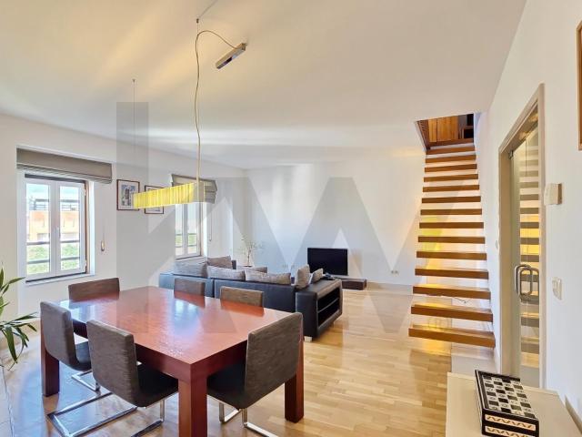 Exclusivo Apartamento T3 com Sótão e Garagem no Coração do Fórum Aveiro!