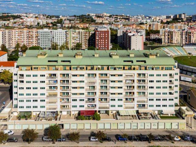 Exclusivo Apartamento T4 no Liceu Residence | 6º Andar | Garagem em Box | Conforto Premium