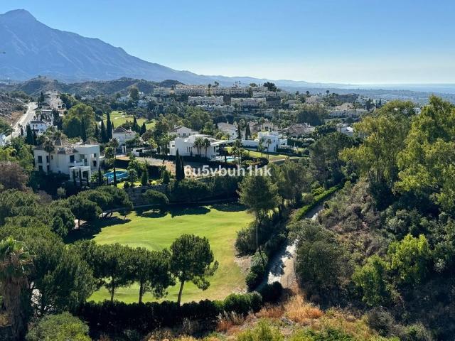 Exclusivo ático de 101 m2 en venta La Quinta, Marbella, Andalucía