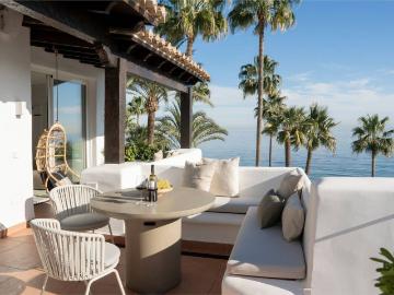 Exclusivo ático de 115 m2 en venta Estepona, Andalucía