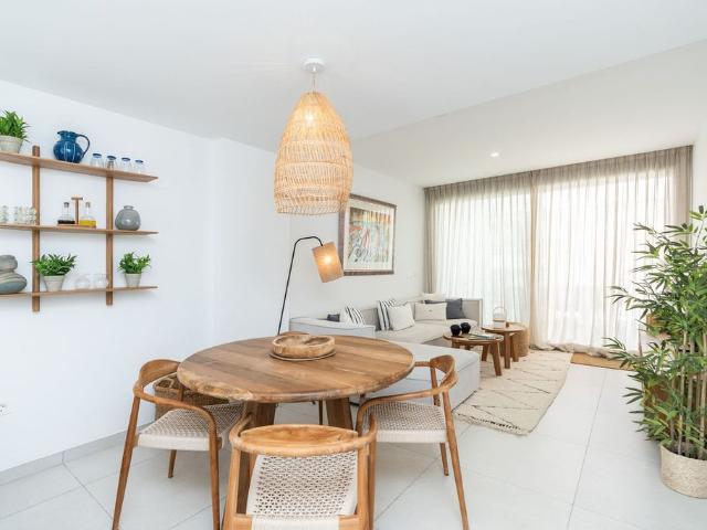 Exclusivo ático de 117 m2 en venta Elviria, Andalucía