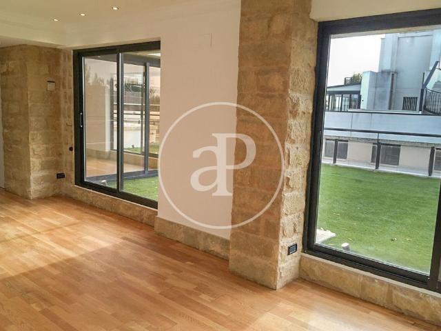 Exclusivo ático de 110 m2 en venta Aravaca, España