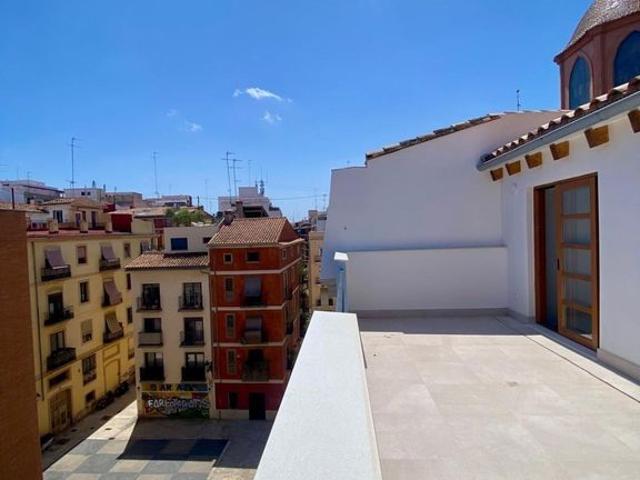 Exclusivo ático de 110 m2 en venta Valencia, España