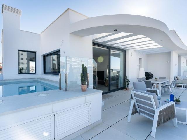 Atico de alto standing de 100 m2 en venta Fuengirola, Andalucía
