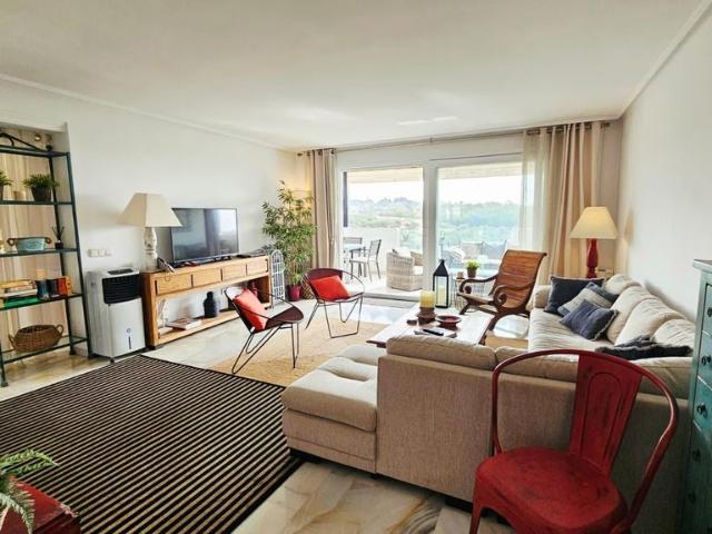 Exclusivo ático de 145 m2 en venta Estepona, España