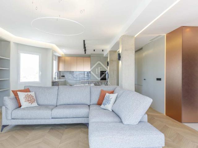 Atico de lujo de 150 m2 en alquiler Valencia, España