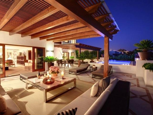 Exclusivo ático de 168 m2 en venta Estepona, España