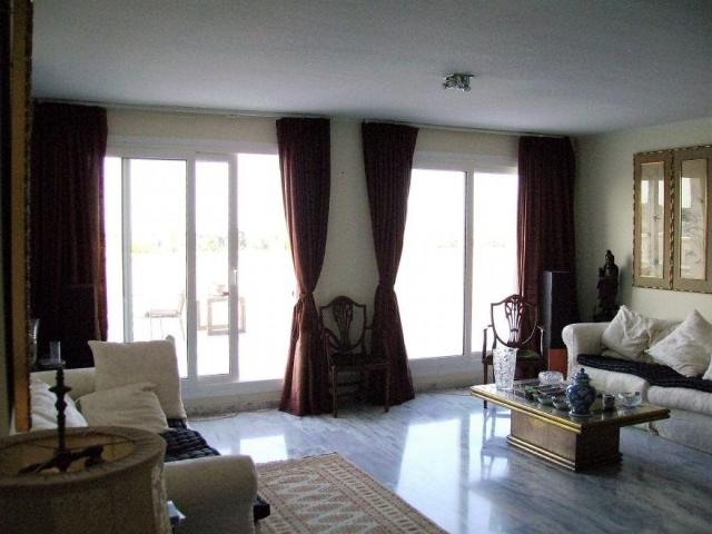 Exclusivo ático de 173 m2 en venta Marbella, España