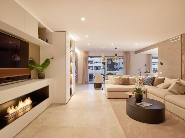 Exclusivo ático de 206 m2 en venta Marbella, España