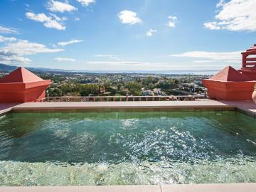 Exclusivo ático de 207 m2 en venta Marbella, España