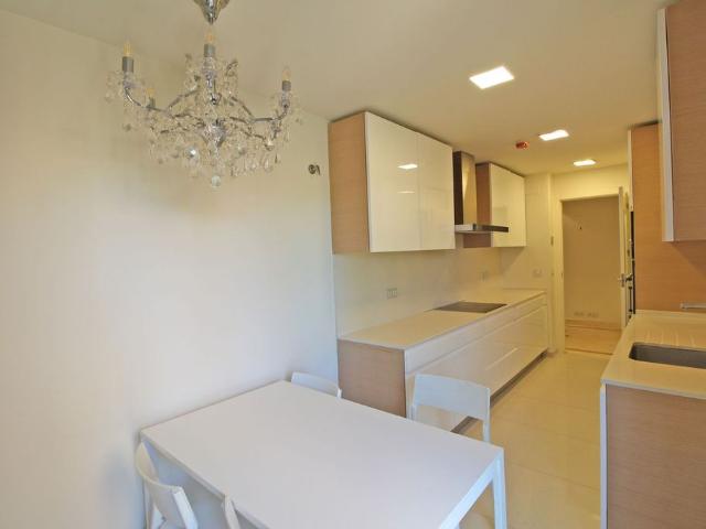 Atico de lujo de 100 m2 en venta Guadalmina, España
