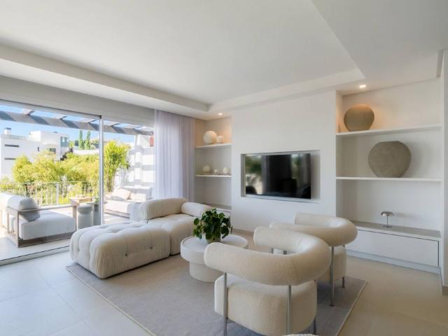 Exclusivo ático de 308 m2 en venta Benahavís, Andalucía