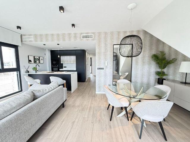 Exclusivo ático de 75 m2 en venta Playas de Orihuela, España