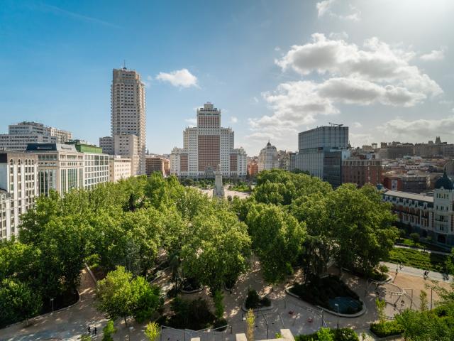 Exclusivo Ático de Lujo en Alquiler en la Zona de Plaza de España