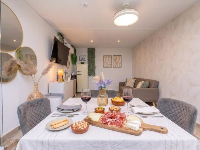 EXCLUSIVO ÁTICO DÚPLEX CON DOS TERRAZAS Y DESPACHO PROFESIONAL CON VISTAS DESPEJADAS EN RESIDENCIAL CIUDAD ROS CASARES