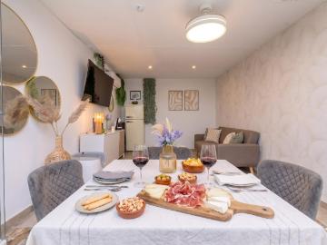 EXCLUSIVO ÁTICO DÚPLEX CON DOS TERRAZAS Y DESPACHO PROFESIONAL CON VISTAS DESPEJADAS EN RESIDENCIAL CIUDAD ROS CASARES