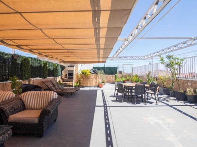 EXCLUSIVO ÁTICO DÚPLEX DE LUJO CON ASCENSOR PRIVADO Y 411 m2 DE ESPACIO EXCLUSIVO EN ELCHE