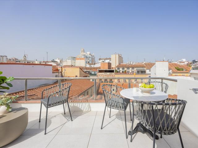 Exclusivo ático dúplex de lujo con terraza y vistas panorámi. 142m² Madrid