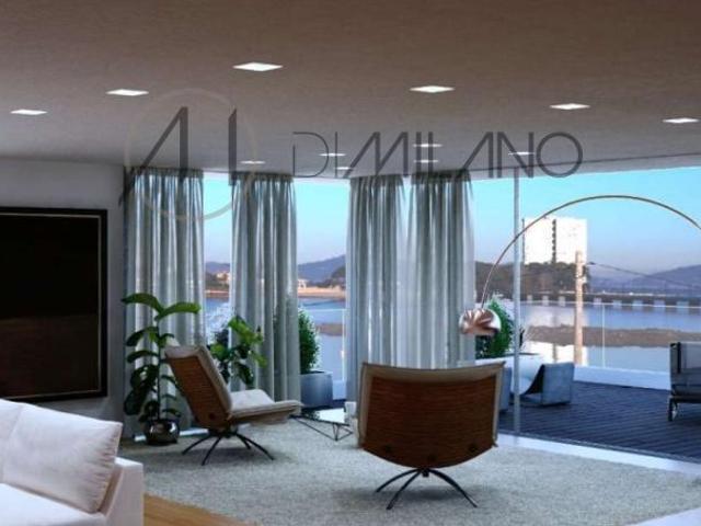 Exclusivo Ático en primera línea de Playa en Canido, Vigo