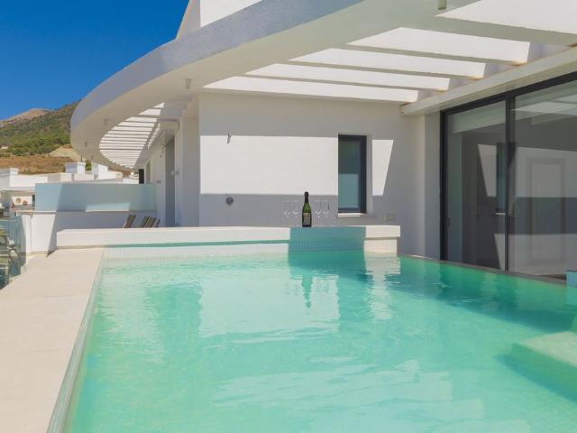 Exclusivo ático en venta Fuengirola, Andalucía