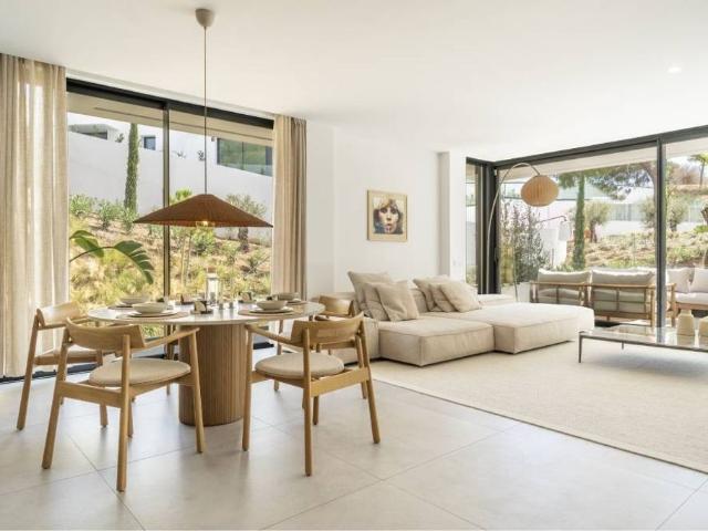 Exclusivo ático en venta Marbella, España