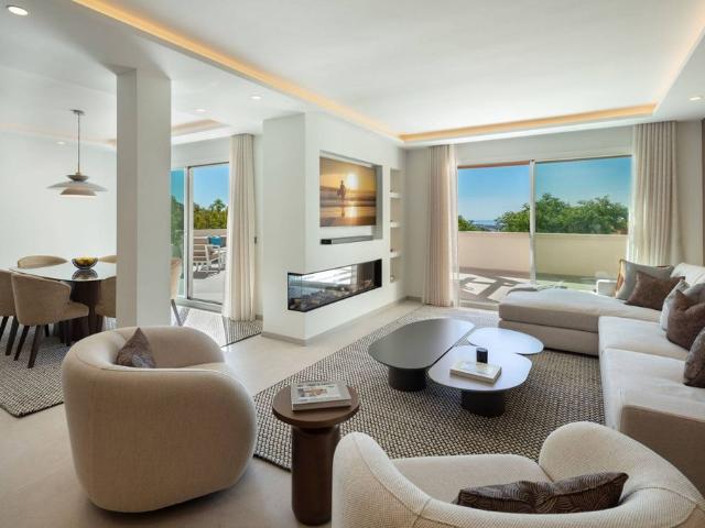Exclusivo ático en venta Marbella, España