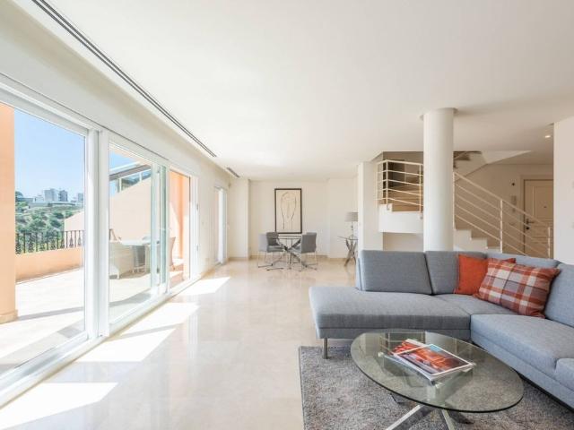 Exclusivo ático en venta Marbella, España
