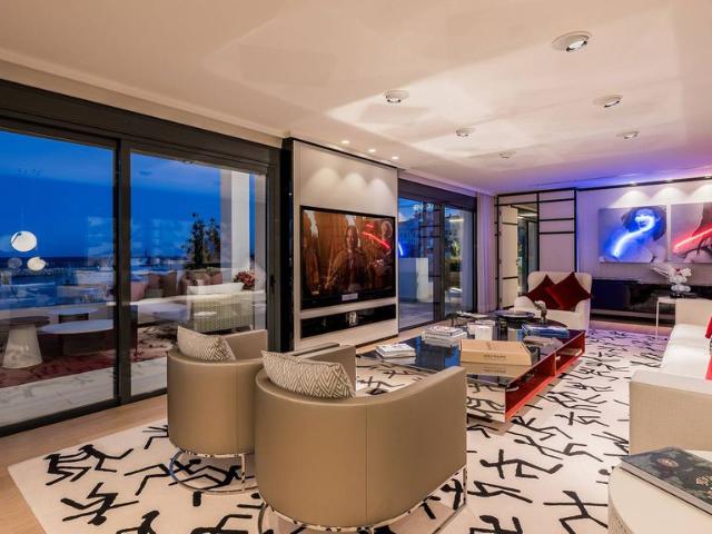 Exclusivo ático en venta Marbella, España