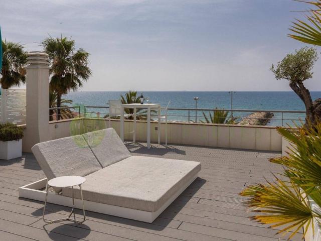 Exclusivo ático en venta Sitges, Cataluña
