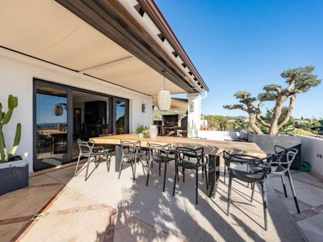 Exclusivo ático en venta Sierra Blanca, España