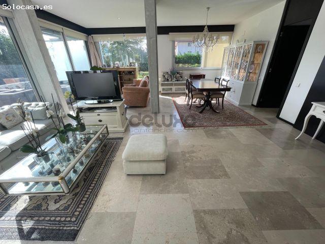 Exclusivo Bajo con Jardín en Urbanización Privada con Piscina Climatizada, Gimnasio y Sauna