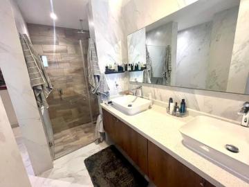 Exclusivo Departamento. Ubicación Privilegiada y Amenidades de Lujo. 3 Recám, 4 1/2 Baños