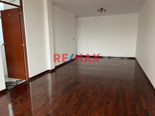 Exclusivo Departamento En Los Olivos Izaguirre En 4To Piso