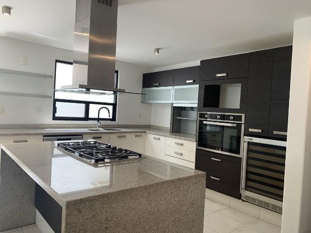 ✨ EXCLUSIVO DEPARTAMENTO EN RENTA – CENTRO HISTORICO DE QUERETARO ✨