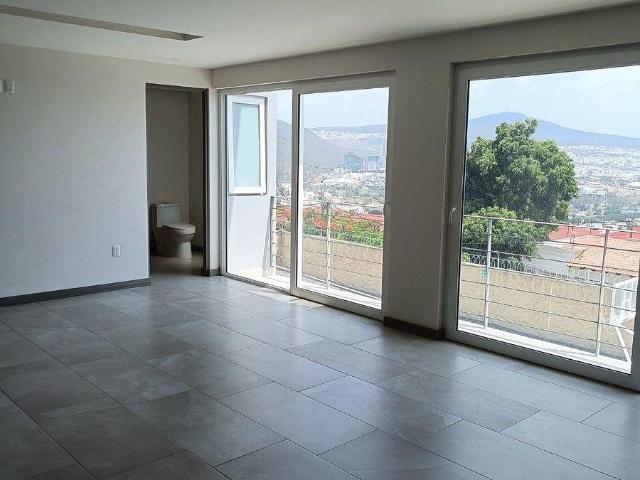 Exclusivo departamento en venta en Loma Dorada