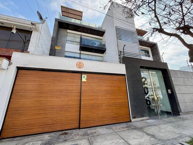 Exclusivo Departamento En Venta – Urb. La Alborada, Surco