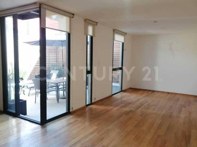 Exclusivo departamento interior en Planta Baja con terraza privada