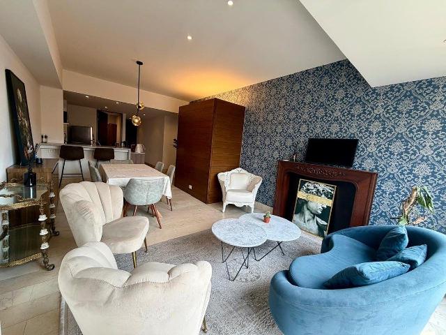 EXCLUSIVO DEPARTAMENTO TOTALMENTE AMUEBLADO Y EQUIPADO EN MIYANA RESIDENCIAL