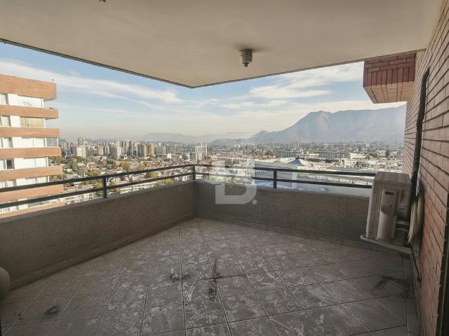 Exclusivo Dpto en Las Condes: Confort y Ubicación | 4 Dormitorios por 12150.00 en Las Condes