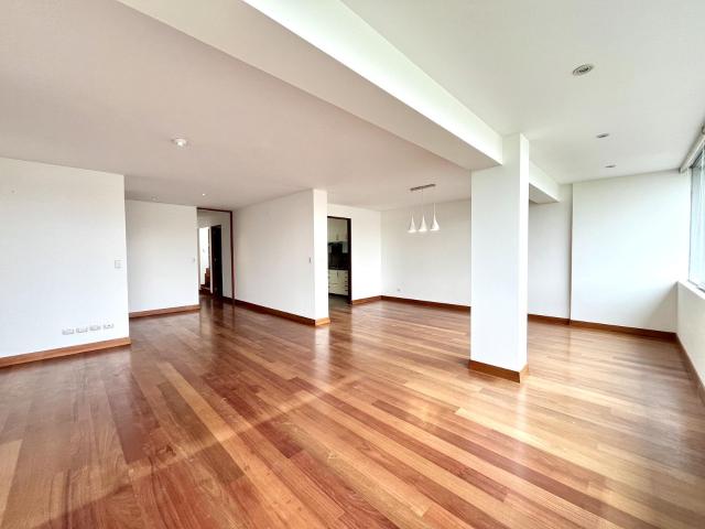 EXCLUSIVO DUPLEX CON PISCINA Y AMPLIA TERRAZA ALQUILER O VENTA EN CHACARILLA