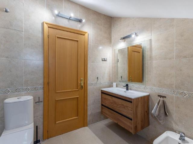 Exclusivo dúplex de 133 m² con terraza acristalada y garaje