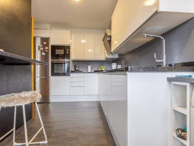 Exclusivo duplex de 130 m2 en venta Avenida de Montserrat s/n, Eirís, La Coruña, Galicia