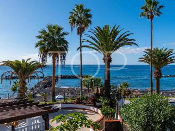 Exclusivo dúplex en primera línea en ubicación privilegiada. 79m² Playa de los cristianos