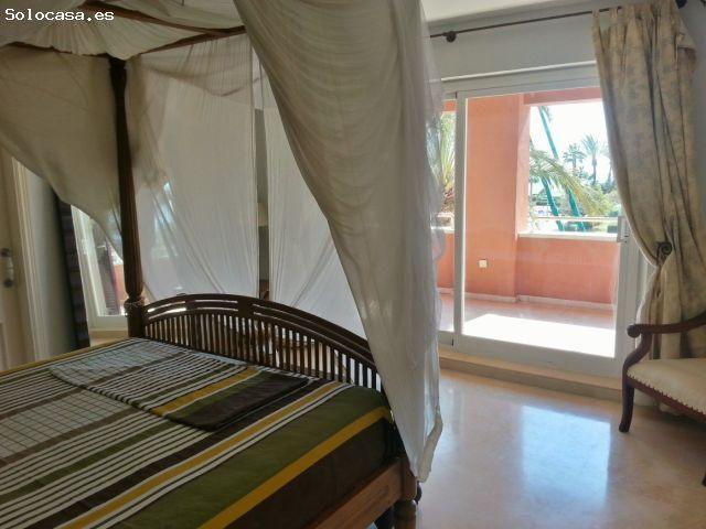Exclusivo Dúplex en Sotogrande con Vistas Inigualables al Puerto y La Marina
