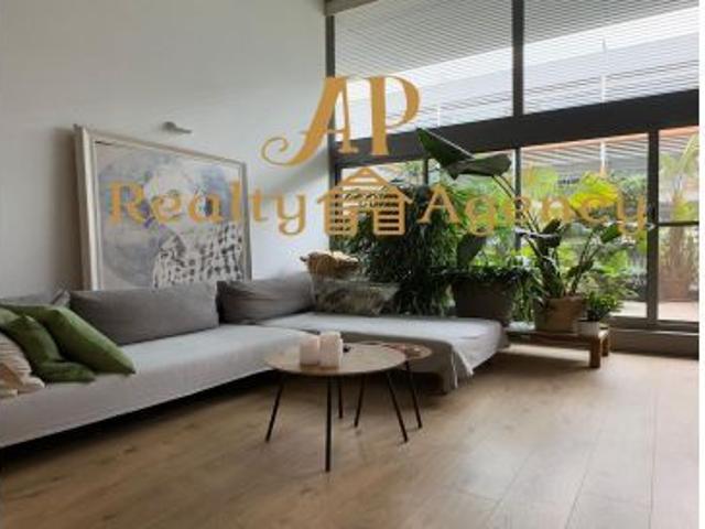 Exclusivo Dúplex Reformado en Ciudad Gran Turia, Valencia