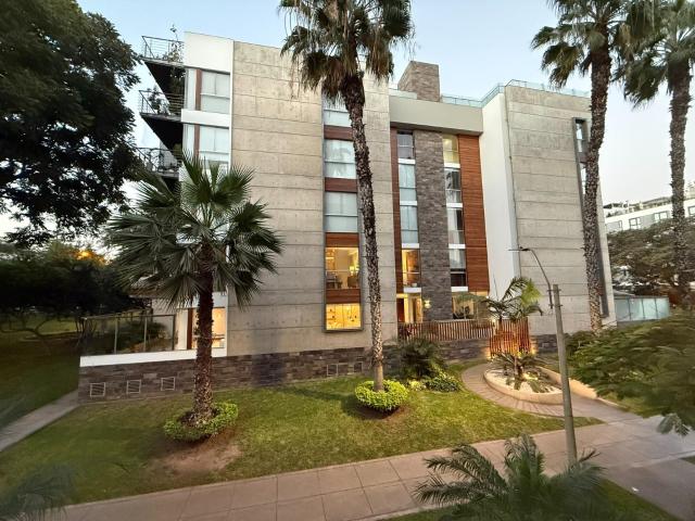 EXCLUSIVO FLAT DE 149 M² CON VISTA PANORÁMICA – LA AURORA, MIRAFLORES