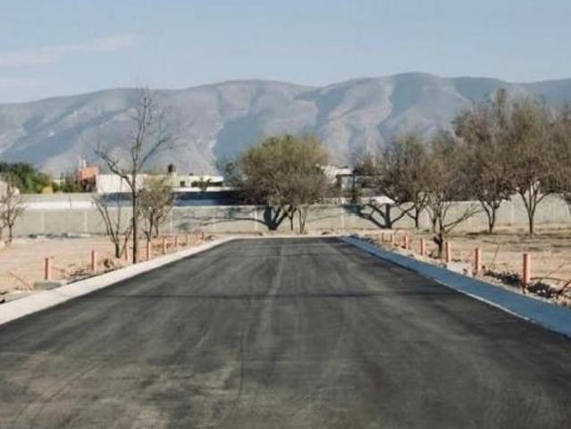 Exclusivo fraccionamiento con terrenos residenciales NOGALAR DE LA AURORA