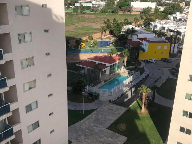 Exclusivo loft totalmente amueblado en Torre Nuvol? cerca de Punto Verde